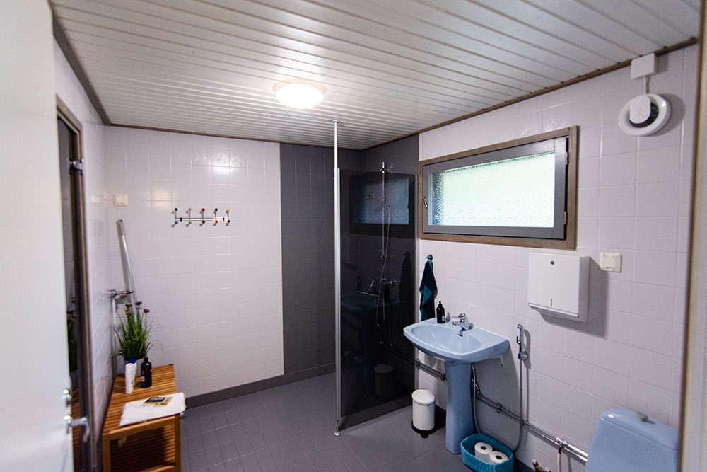 Barthroom and sauna at Solvillan Guesthouse Korppoo